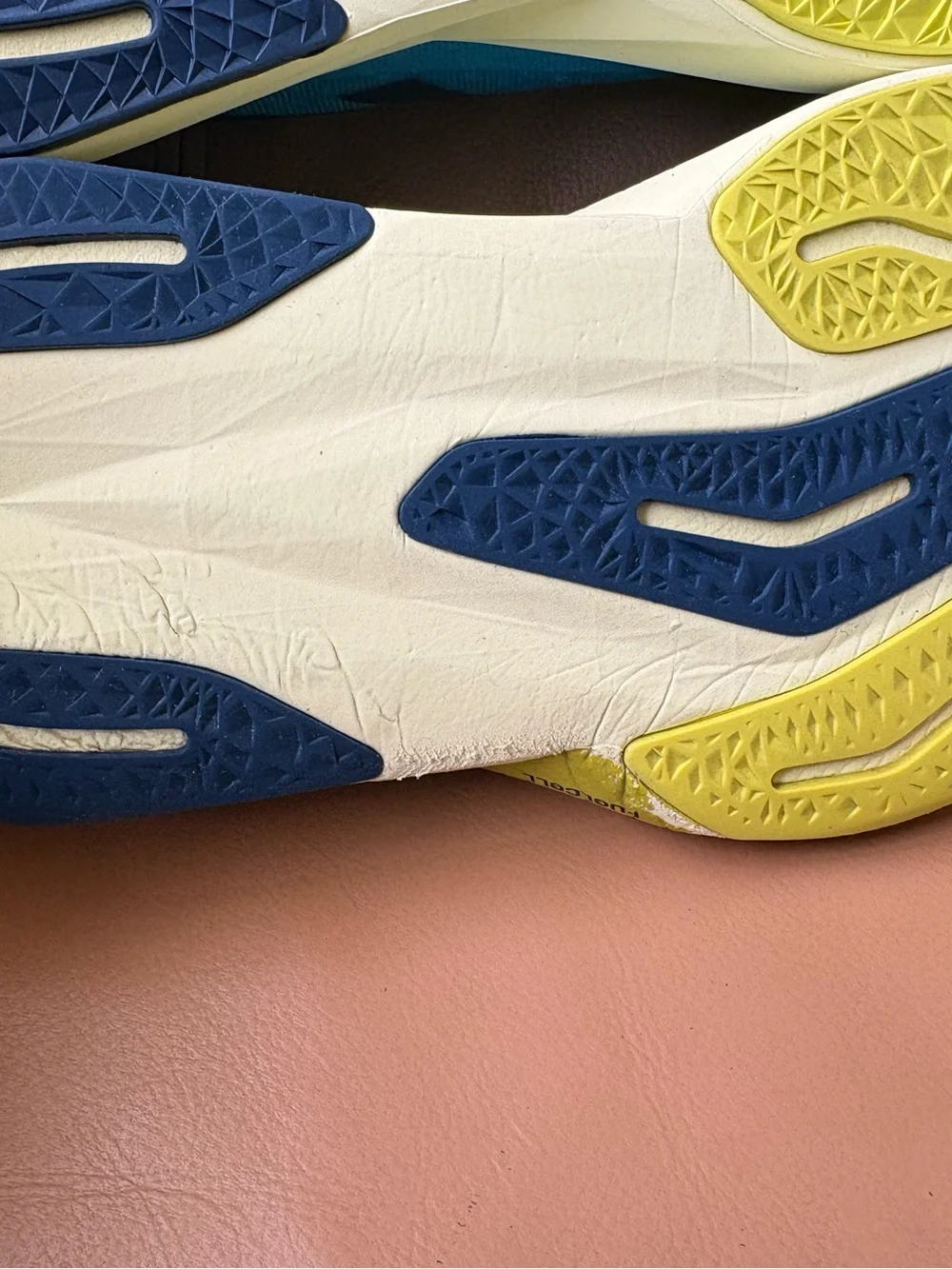New Balance Fuelcell Rebel V4